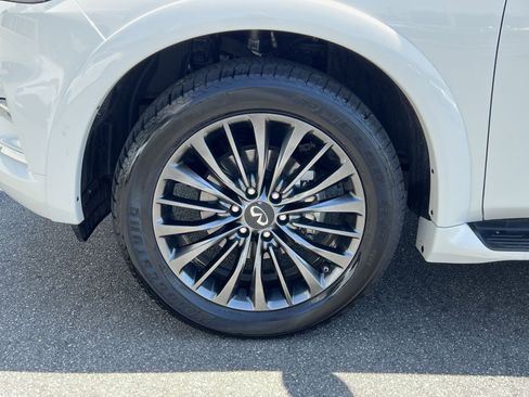 Used 2023 INFINITI QX80 Sensory w/ Cargo Package AWD/4WD image 13