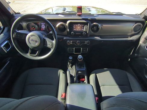 Used 2020 Jeep Wrangler Sport image 15