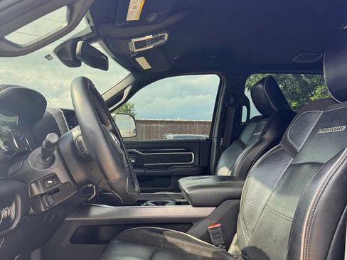 Used 2021 RAM 2500 Laramie w/ Night Edition AWD/4WD image 6