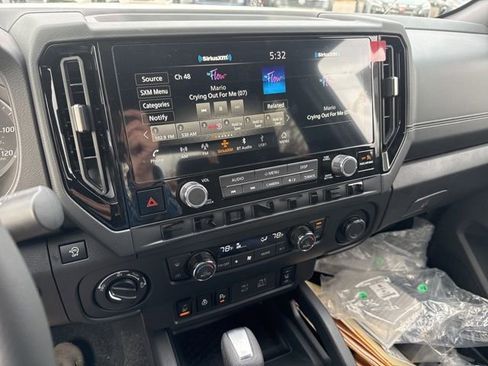 New 2026 Nissan Frontier 4x4 Crew Cab image 15