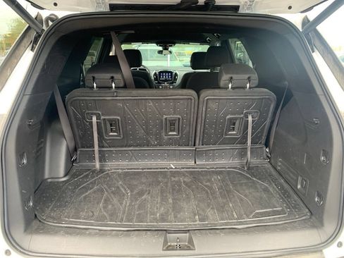 Used 2024 Chevrolet Traverse LT w/ LPO, Floor Liner Package AWD/4WD image 6