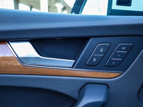 Used 2023 Audi Q5 2.0T Premium Plus image 24