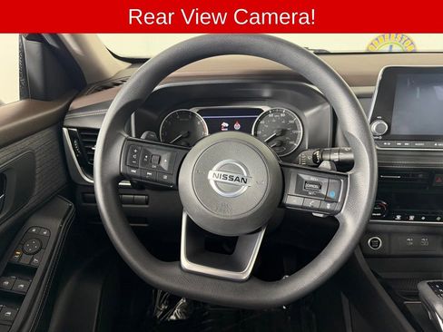 Used 2021 Nissan Rogue SV AWD/4WD image 9