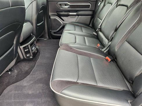 Used 2025 RAM 1500 Laramie image 32