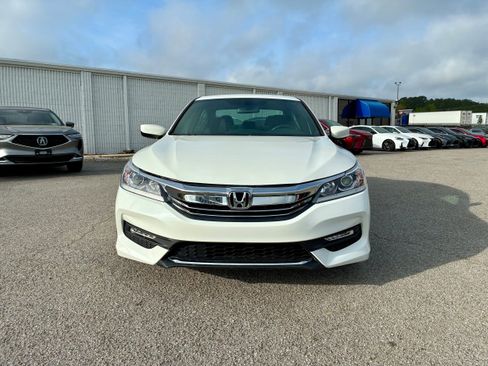 Used 2017 Honda Accord Sport Special Edition image 9