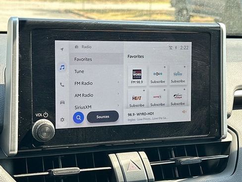 Used 2025 Toyota RAV4 XLE image 20