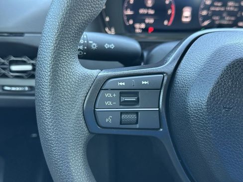 Used 2025 Honda Accord SE image 32