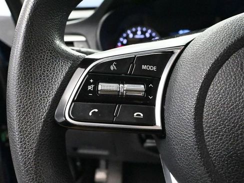 Used 2020 Kia Optima LX image 25