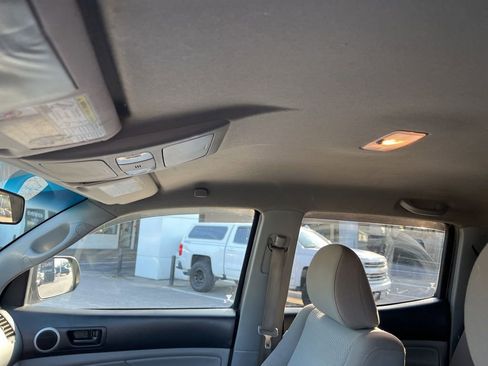 Used 2014 Toyota Tacoma PreRunner image 10