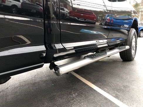 Used 2024 RAM 2500 Laramie image 16