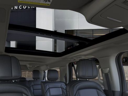 New 2026 Lincoln Navigator L Reserve AWD/4WD image 22