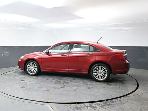 Used 2013 Chrysler 200 Limited image 9