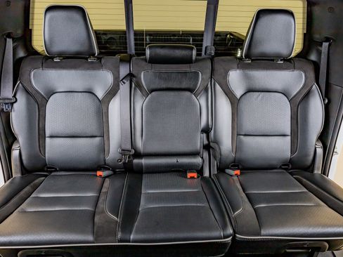 Used 2025 RAM 1500 Laramie w/ Laramie Southwest Edition AWD/4WD image 35