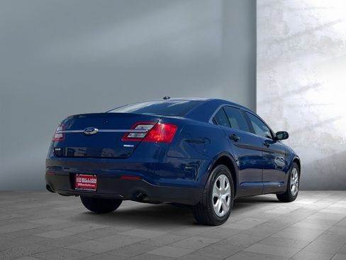 Used 2018 Ford Taurus Police Interceptor AWD image 6