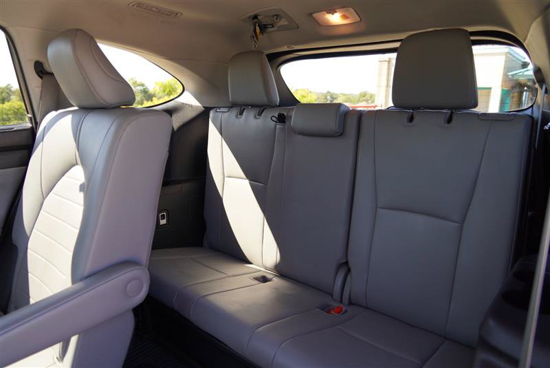 Used 2020 Toyota Highlander XLE AWD/4WD image 78