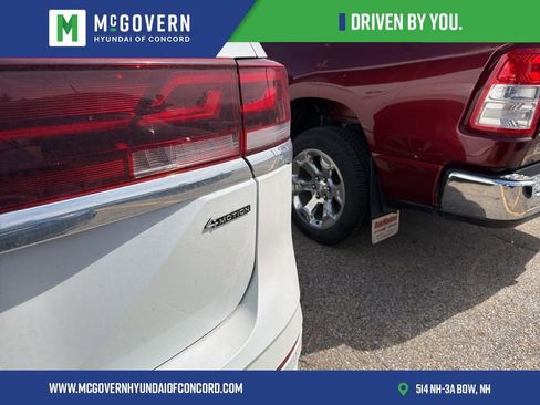 Used 2025 Volkswagen Atlas SEL Premium R-Line image 13