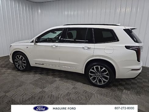 Used 2021 Cadillac XT6 Sport AWD/4WD image 5