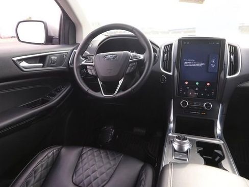 Certified 2024 Ford Edge Titanium image 21