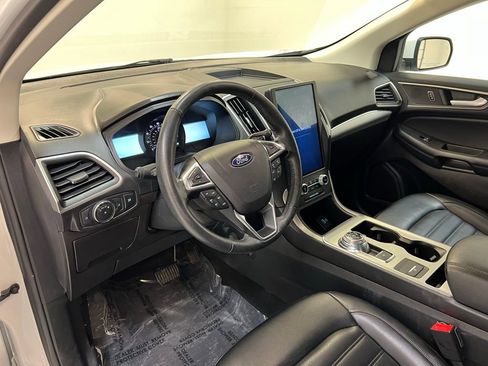 Used 2022 Ford Edge SEL image 15