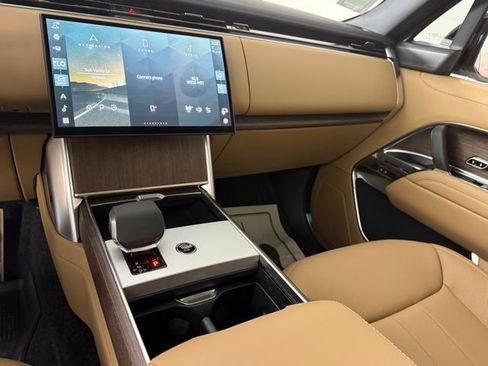 New 2026 Land Rover Range Rover Long Wheelbase SE AWD/4WD image 22