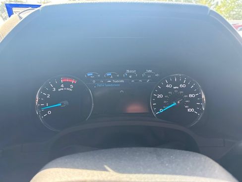 Used 2022 Ford F450 Platinum w/ FX4 Off-Road Package AWD/4WD image 9