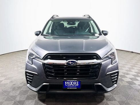 Used 2025 Subaru Ascent Premium AWD/4WD image 2