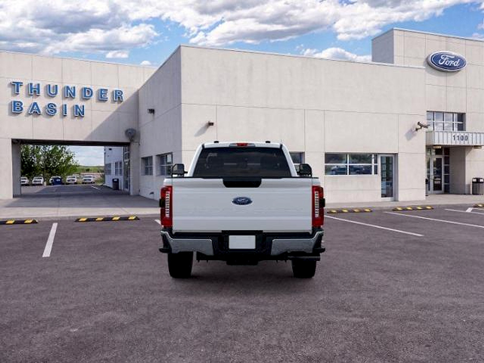 New 2025 Ford F250 XLT w/ 360-Degree Camera Package AWD/4WD image 5
