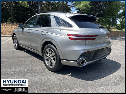 Used 2022 Genesis GV70 3.5T Sport w/ Sport Advanced Package AWD/4WD image 7