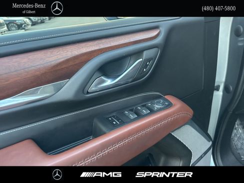 Used 2023 GMC Yukon Denali Ultimate image 14