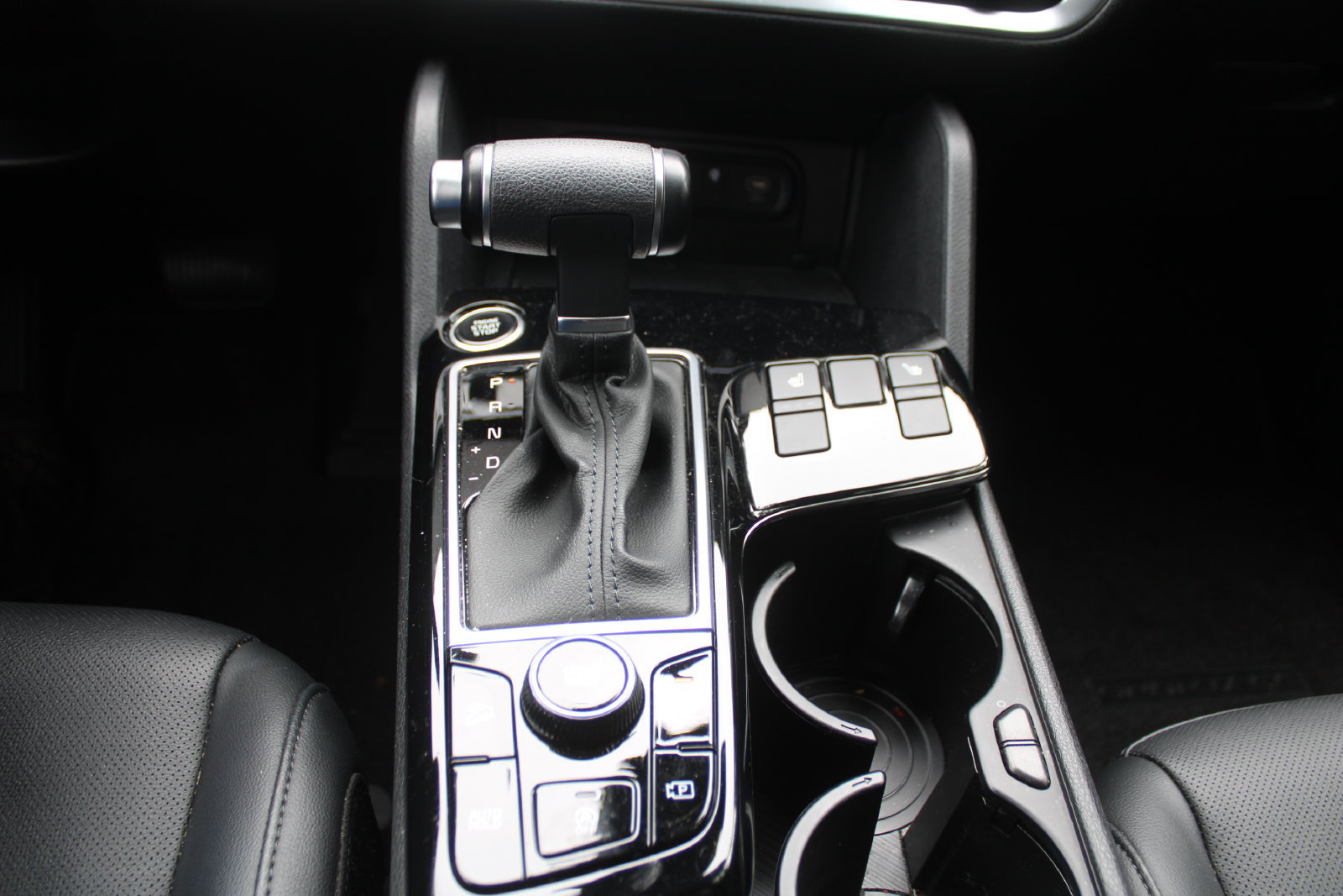 Certified 2023 Kia Sportage EX FWD image 33