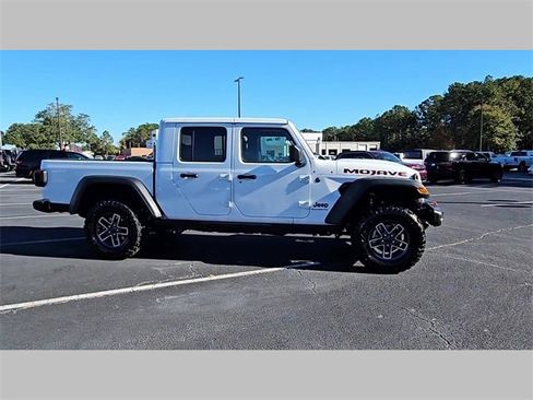 New 2026 Jeep Gladiator Mojave image 38