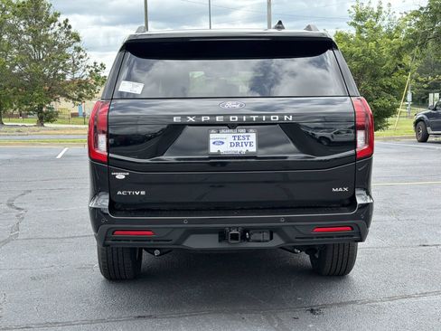New 2026 Ford Expedition Max Active RWD image 28