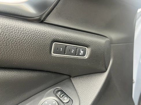Used 2021 Honda Accord Touring image 17
