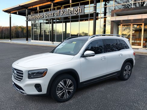 Certified 2025 Mercedes-Benz GLB 250 GLB 250 image 1