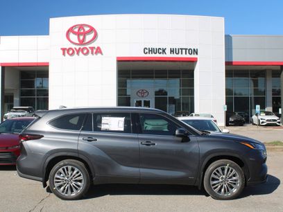New 2025 Toyota Highlander Platinum