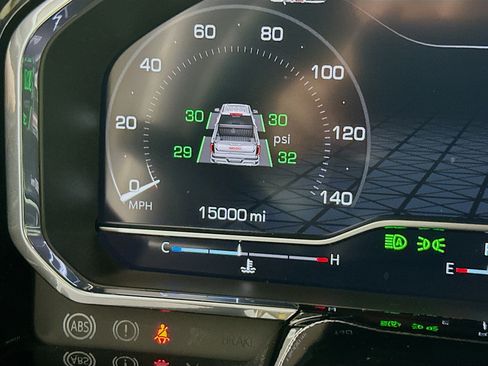 Used 2024 GMC Sierra 1500 SLE w/ Preferred Package image 19