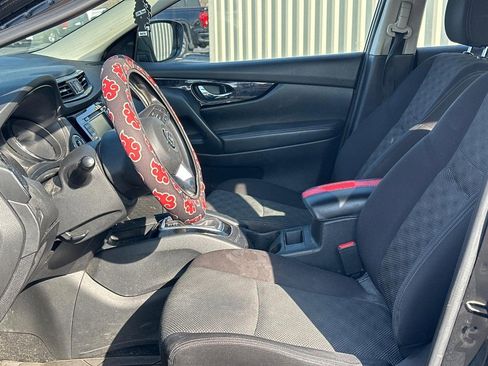 Used 2019 Nissan Rogue Sport SV image 4