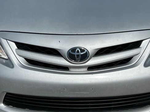 Used 2013 Toyota Corolla L image 17