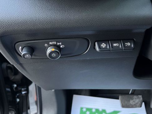 Used 2021 Buick Envision Essence w/ Technology Package I image 22