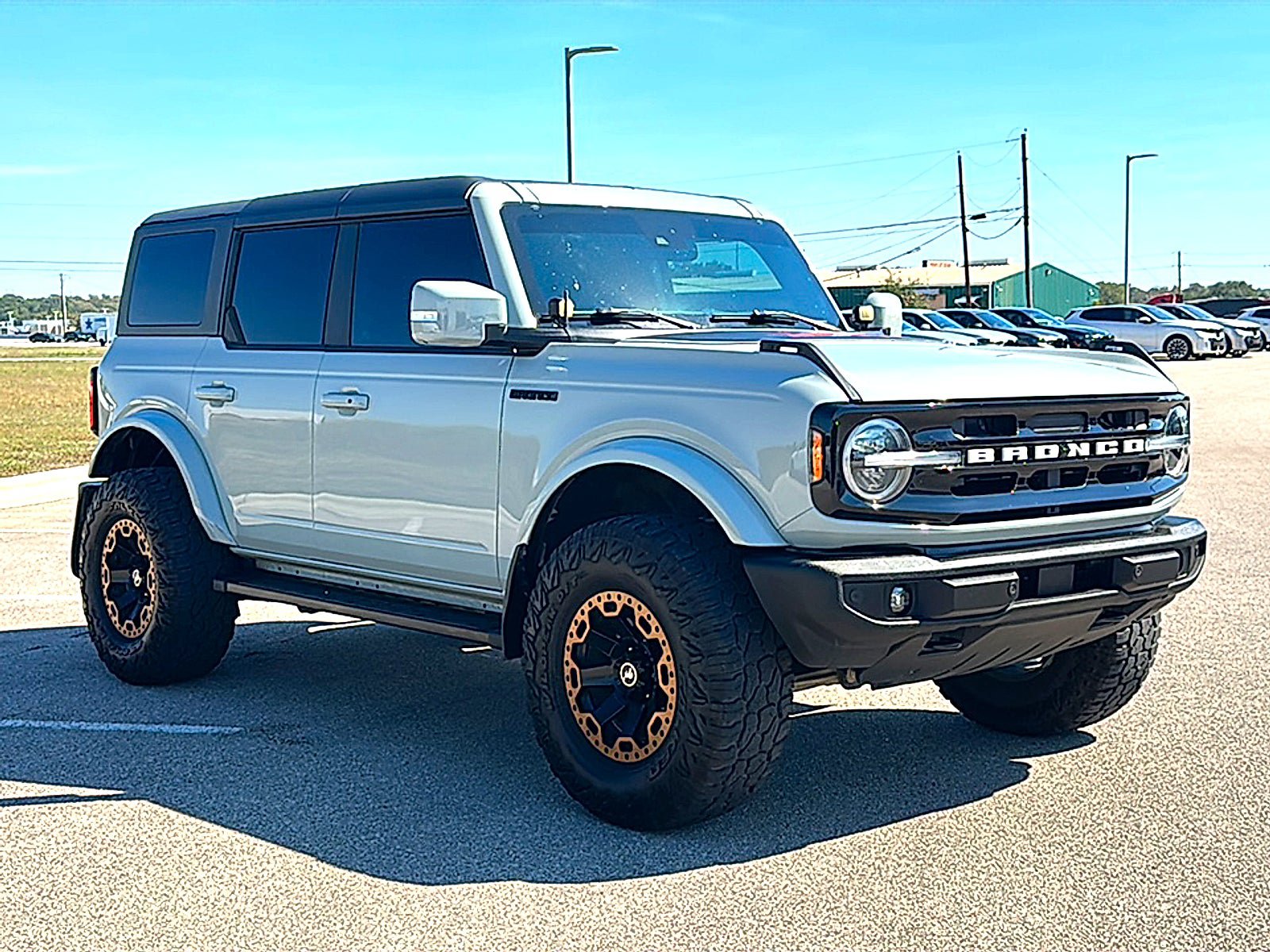 Used 2022 Ford Bronco Outer Banks AWD/4WD image 10