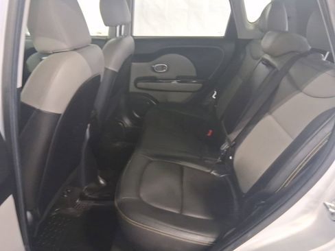 Used 2016 Kia Soul + FWD image 15