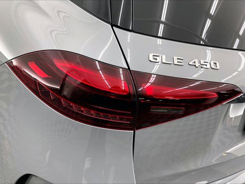 Used 2026 Mercedes-Benz GLE 450 4MATIC image 27