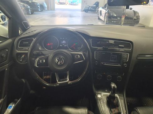 Used 2016 Volkswagen GTI SE w/ Lighting Package (SEL) FWD image 13