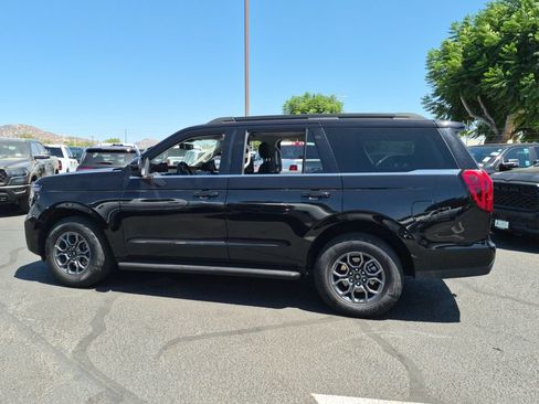 Used 2025 Ford Expedition Active AWD/4WD image 9