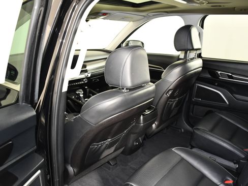 Used 2025 Kia Telluride S AWD/4WD image 47
