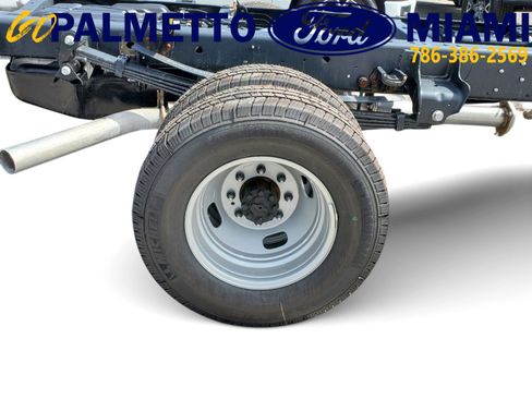 New 2024 Ford F350 XL w/ XL Chrome Package image 7