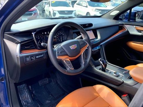 Used 2023 Cadillac XT5 Premium Luxury w/ Technology Package AWD/4WD image 14