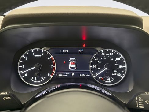 Used 2023 Nissan Rogue SL w/ SL Premium Package image 13