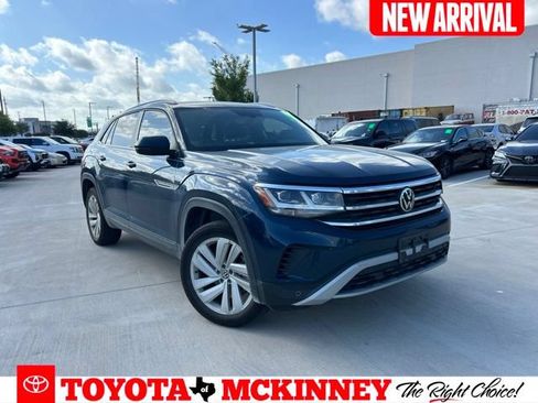 Used 2022 Volkswagen Atlas Cross Sport SE FWD image 1