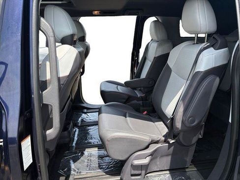 Used 2021 Toyota Sienna XSE FWD image 12
